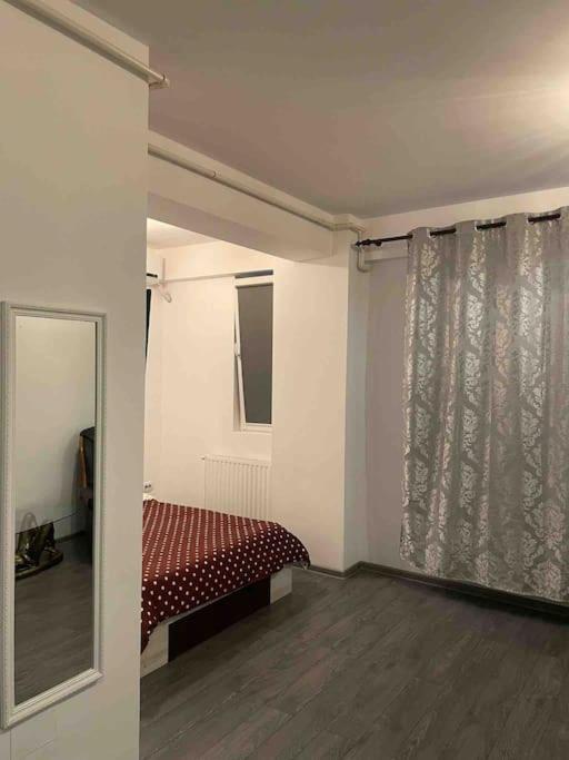 Garsoniera Militari Residence Chiajna Dış mekan fotoğraf